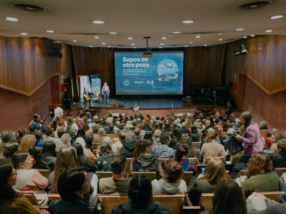 Presentación del libro Sapos de otro Pozo en la Biblioteca Nacinal Mariano Moreno